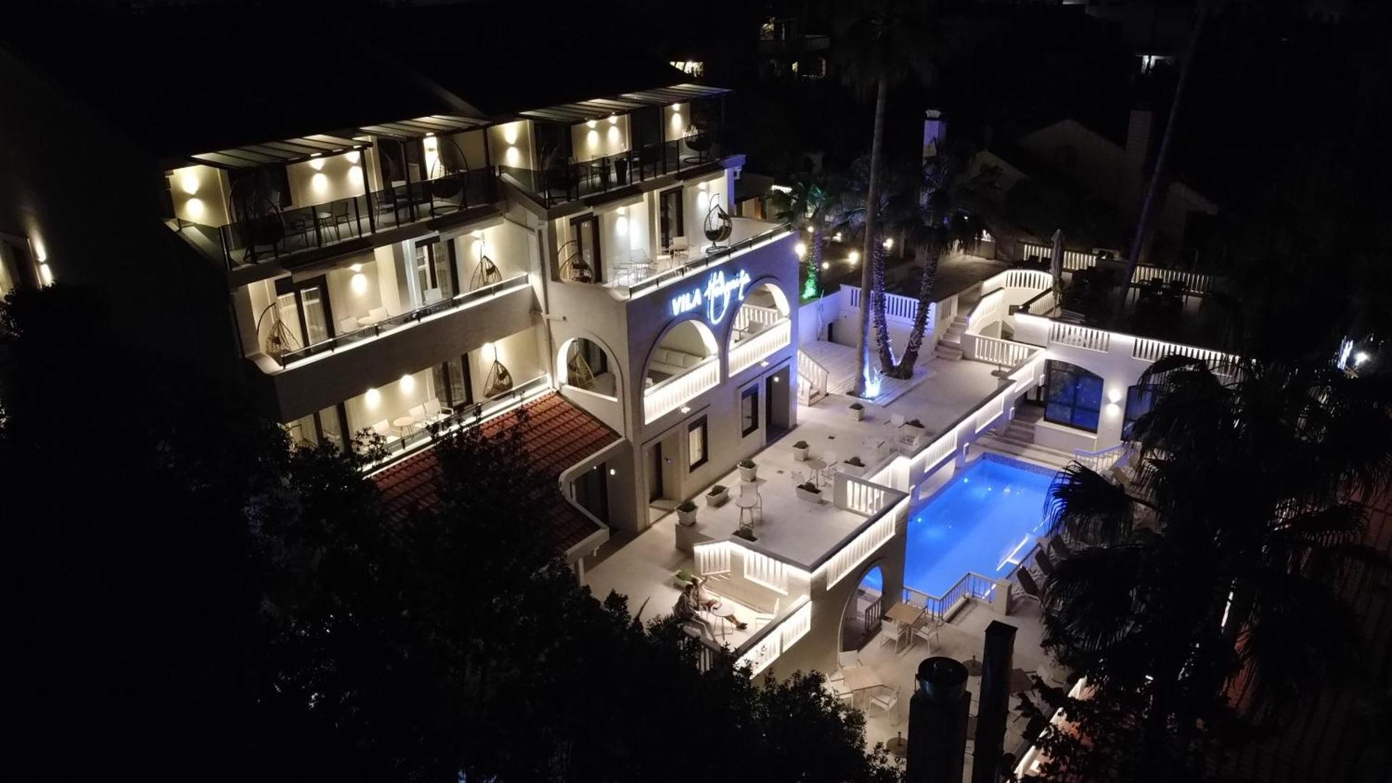 Hotel Vila Hedonija Herceg Novi Eksteriør billede