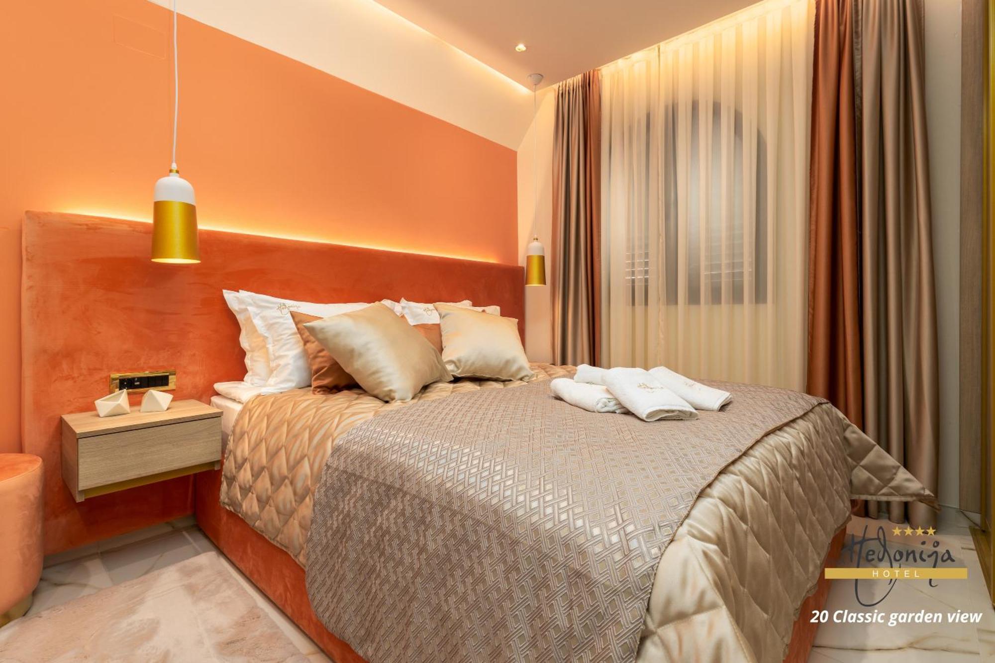 Hotel Vila Hedonija Herceg Novi Eksteriør billede